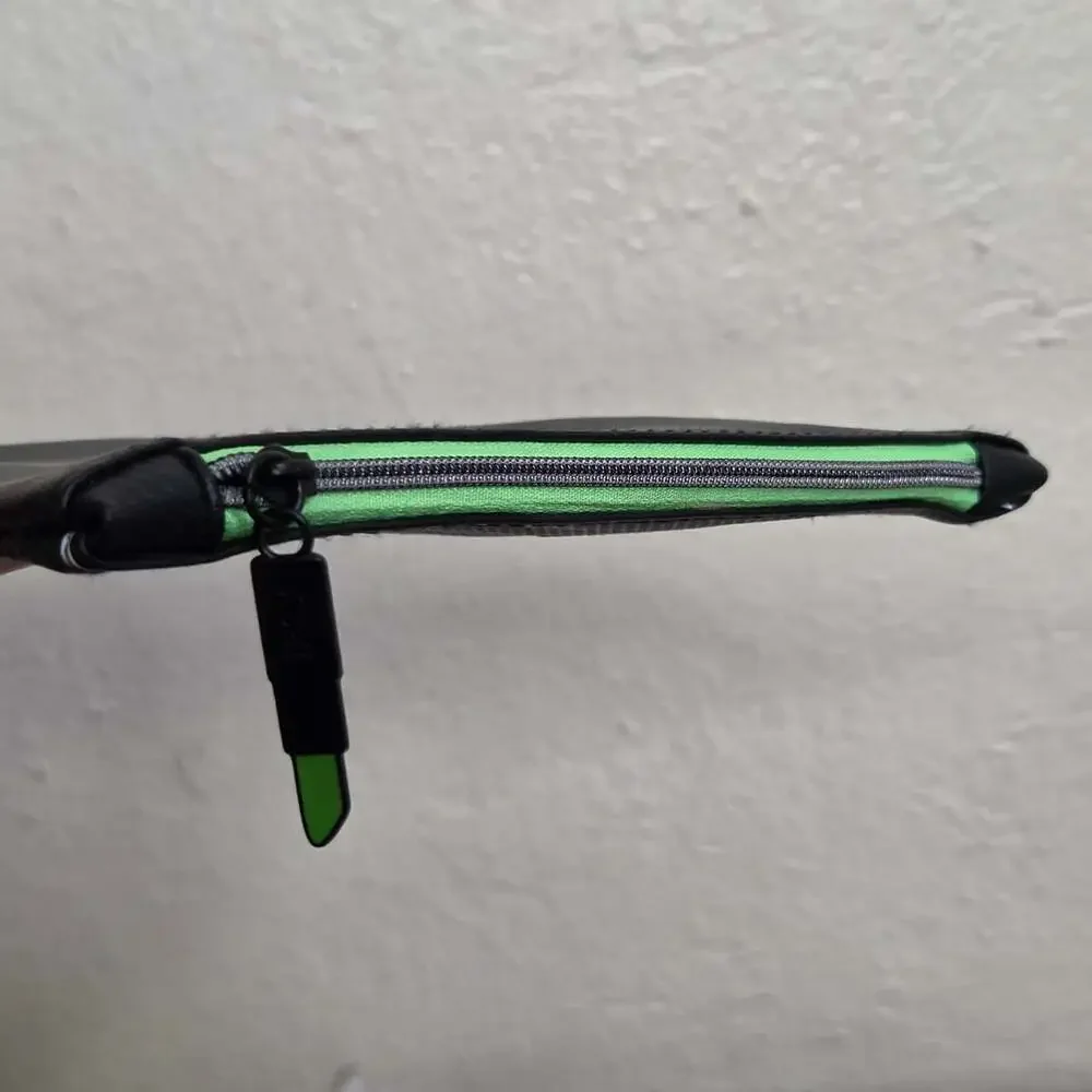 ipsy Pretty Wicked Black and Green Goth Vampire Makeup Bag